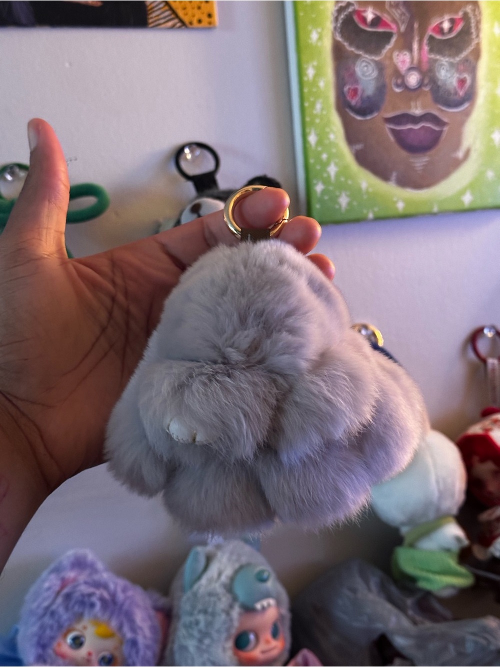 Light gray bunny keychain